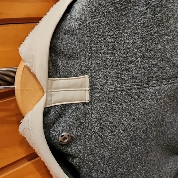 Lululemon wrap jacket - Picture 7 of 7